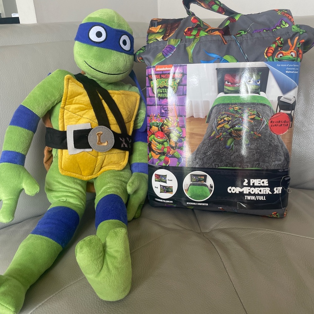Nickelodeon Comforter Set Teenage Mutant Ninja Turtles. & 26 inch Leonardo plush